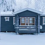 Newly Renovated 2br In Riihivuori Apartment
