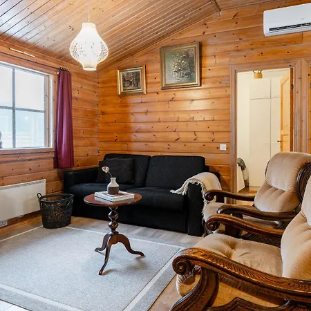 Newly Renovated 2Br Riihivuori Cabin Apartmán