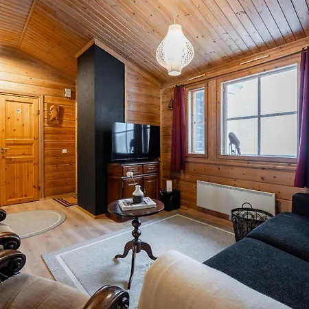 Newly Renovated 2Br Riihivuori Cabin Apartmán