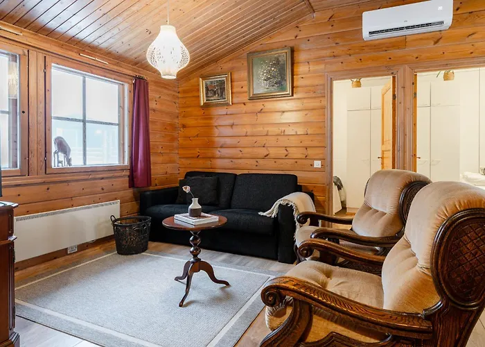 Newly Renovated 2br In Riihivuori דירה