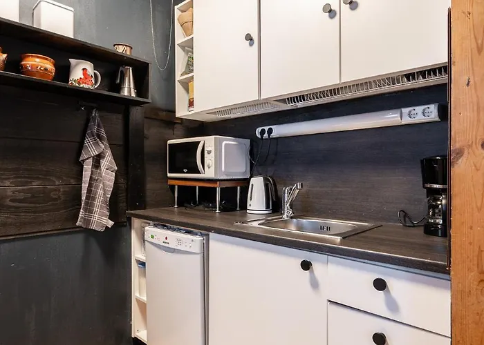 Newly Renovated 2br In Riihivuori דירה *